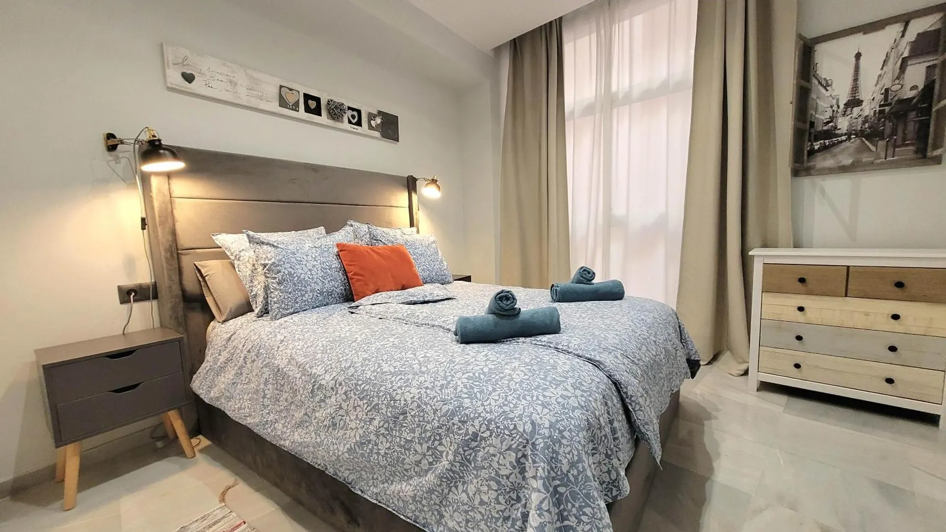 Apartment Verano - Old Town - Carmen Thyssen Malaga Spain
